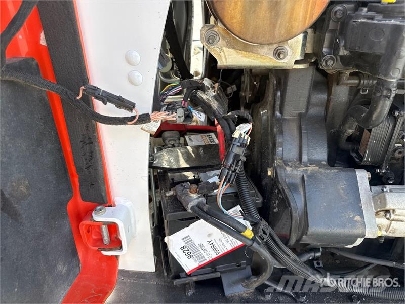 Bobcat T590 Carregadoras de direcção deslizante