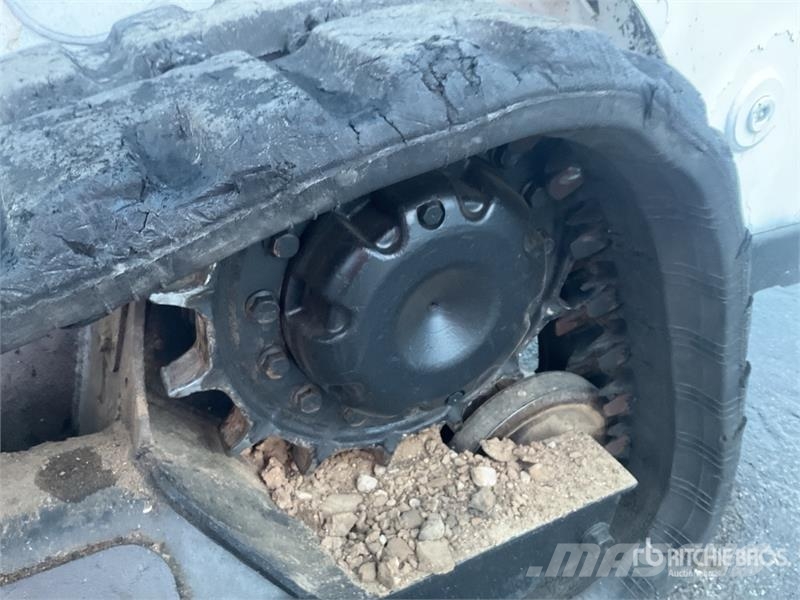 Bobcat T590 لوادر انزلاقية التوجيه
