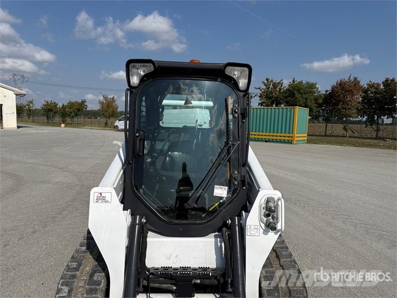 Bobcat T590 Carregadoras de direcção deslizante