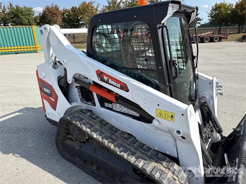 Bobcat T590 Carregadoras de direcção deslizante