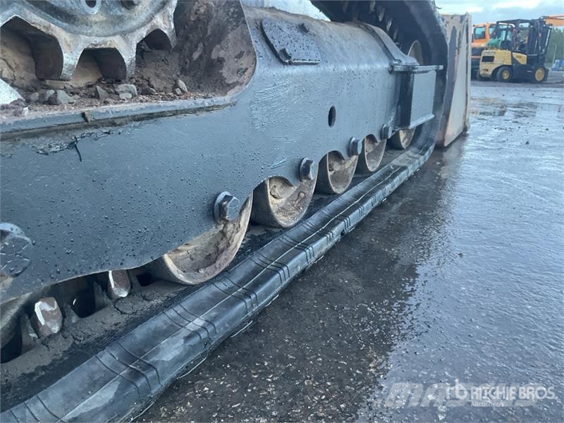Bobcat T590 لوادر انزلاقية التوجيه