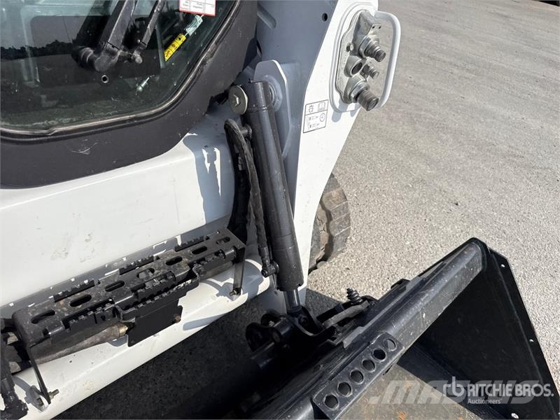 Bobcat T590 Carregadoras de direcção deslizante
