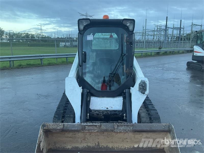 Bobcat T590 لوادر انزلاقية التوجيه