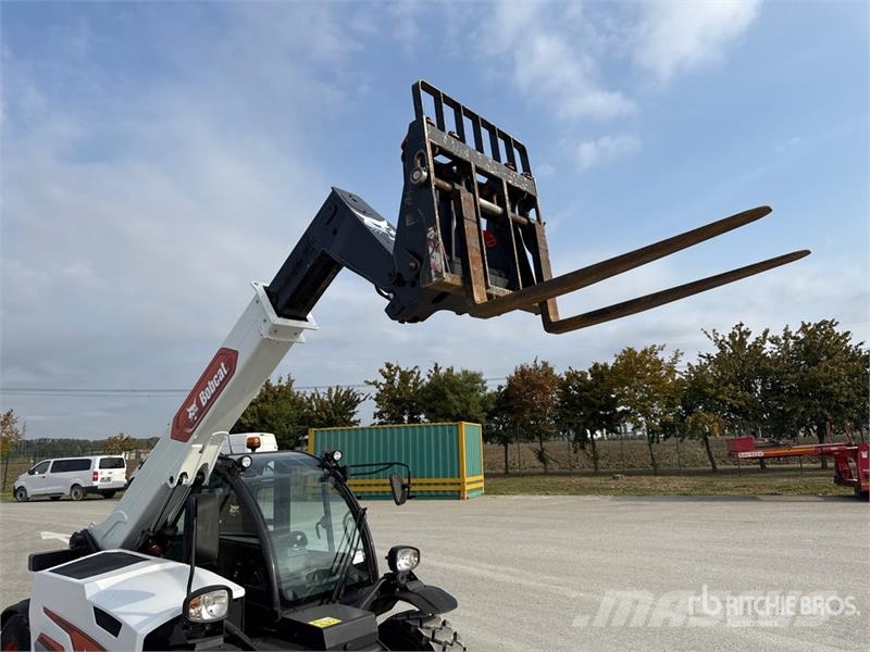 Bobcat TL25.60RB Telehandler مناولات متداخلة