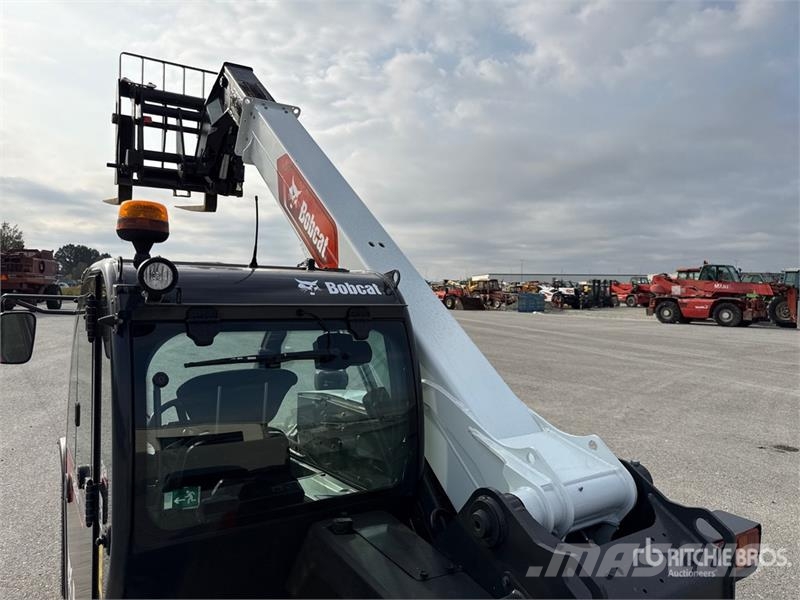 Bobcat TL25.60RB Telehandler مناولات متداخلة