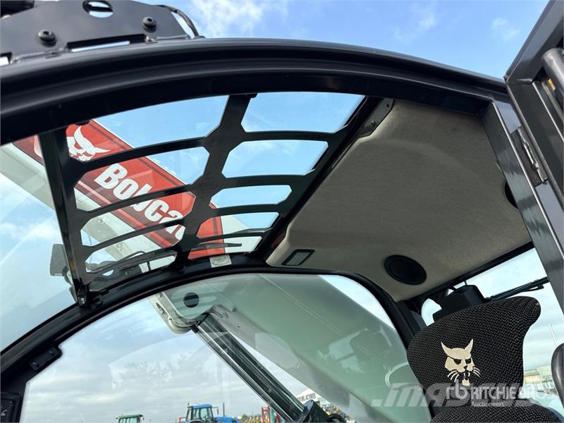 Bobcat TL25.60RB Telehandler مناولات متداخلة