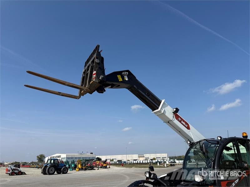 Bobcat TL38.70BRD Telehandler مناولات متداخلة