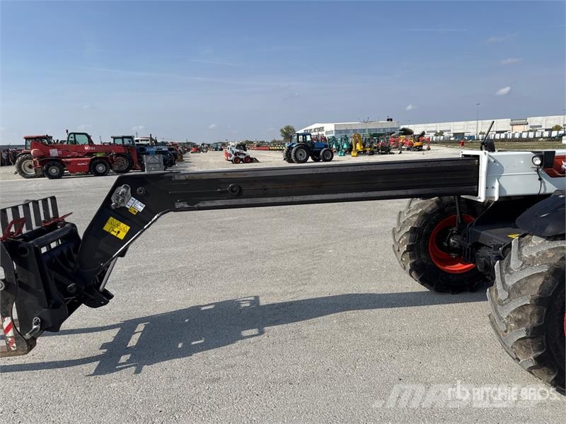 Bobcat TL38.70BRD Telehandler مناولات متداخلة