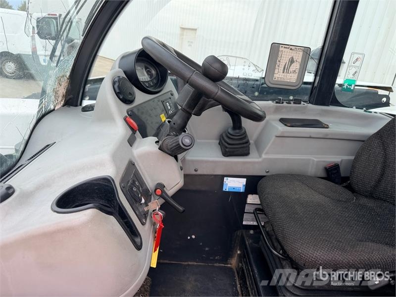 Bobcat TL470XHF Telehandler Teleskopski viljuškari