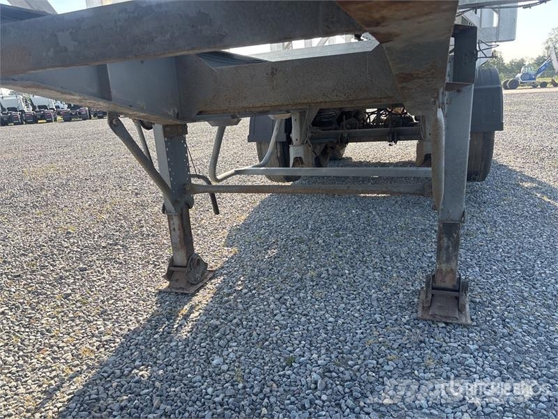 Bodex Kis 33 Mobile Cement Silo Інші причепи