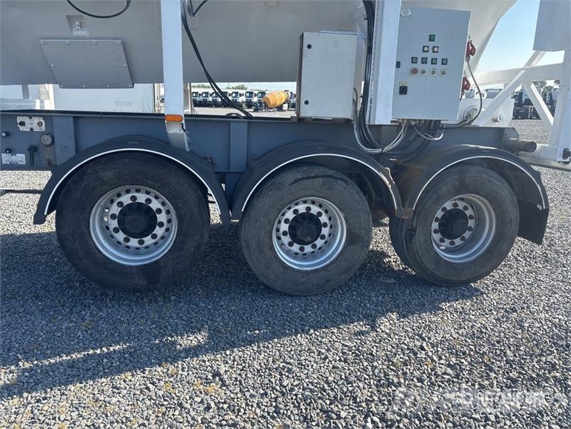 Bodex Kis 33 Mobile Cement Silo Інші причепи