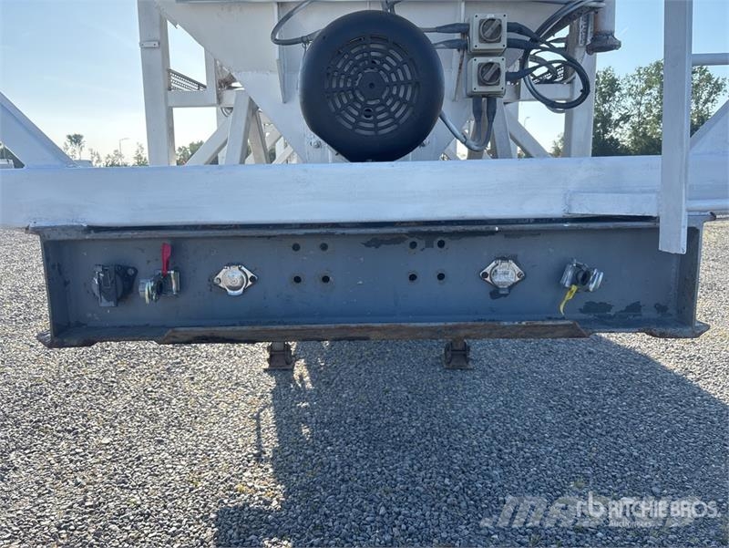 Bodex Kis 33 Mobile Cement Silo Інші причепи