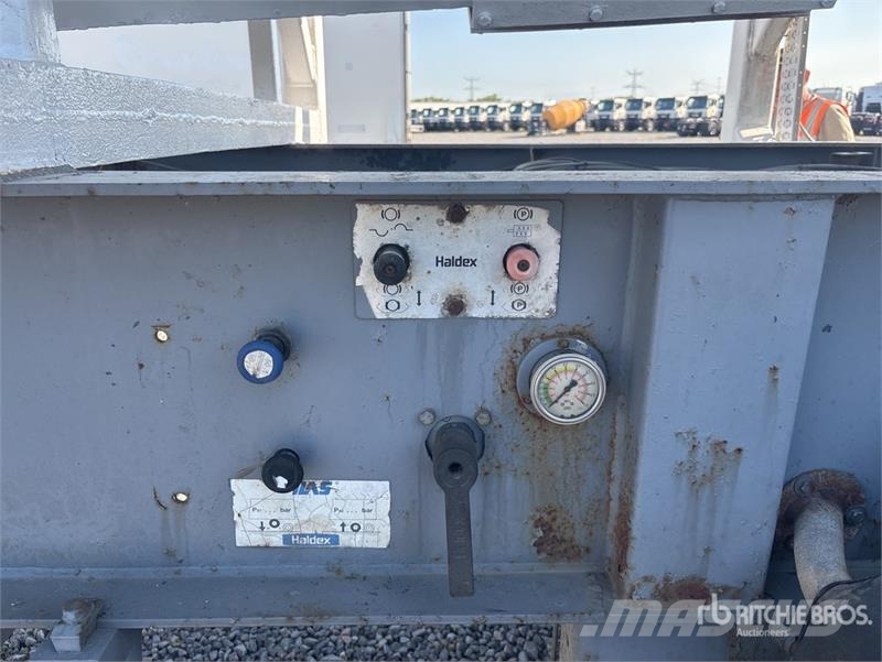Bodex Kis 33 Mobile Cement Silo Інші причепи