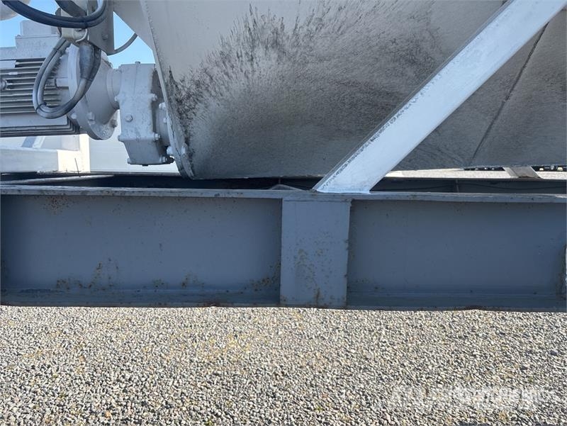 Bodex Kis 33 Mobile Cement Silo Інші причепи