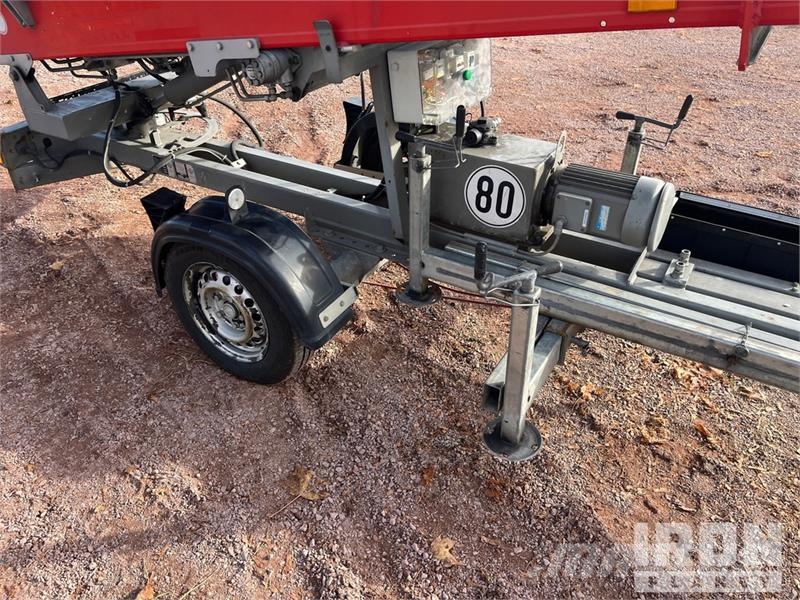  Boecker 21/0-6 S/A Electric Material Hoist Підйомно-транспортне обладнання і вантажні ліфти
