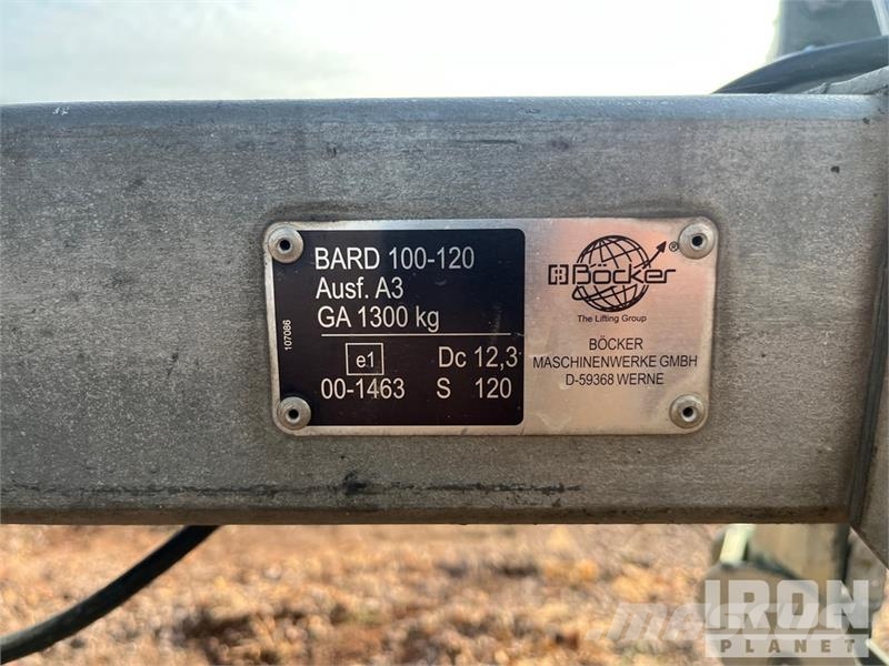  Boecker 21/0-6 S/A Electric Material Hoist Підйомно-транспортне обладнання і вантажні ліфти