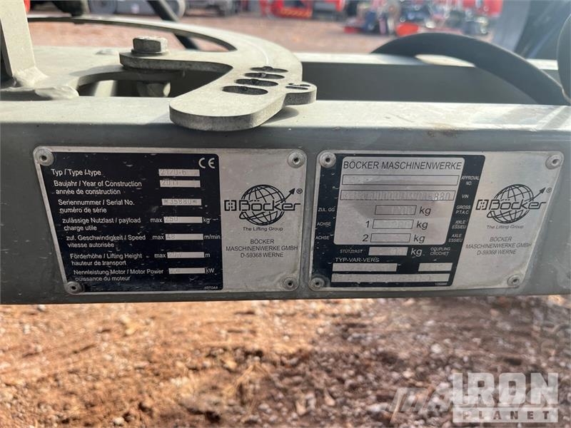  Boecker 21/0-6 S/A Electric Material Hoist Підйомно-транспортне обладнання і вантажні ліфти