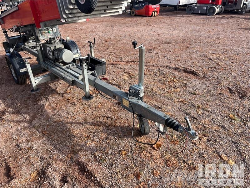  Boecker 21/0-6 S/A Electric Material Hoist Підйомно-транспортне обладнання і вантажні ліфти