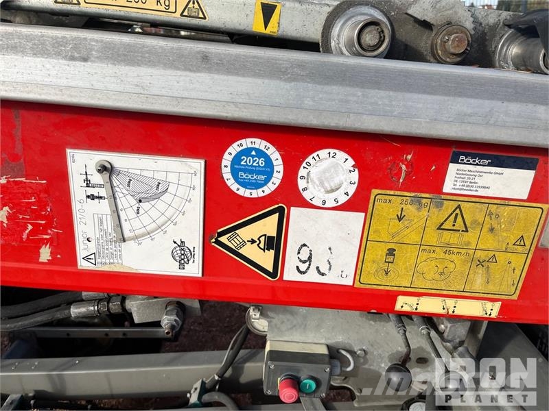  Boecker 21/0-6 S/A Electric Material Hoist Підйомно-транспортне обладнання і вантажні ліфти