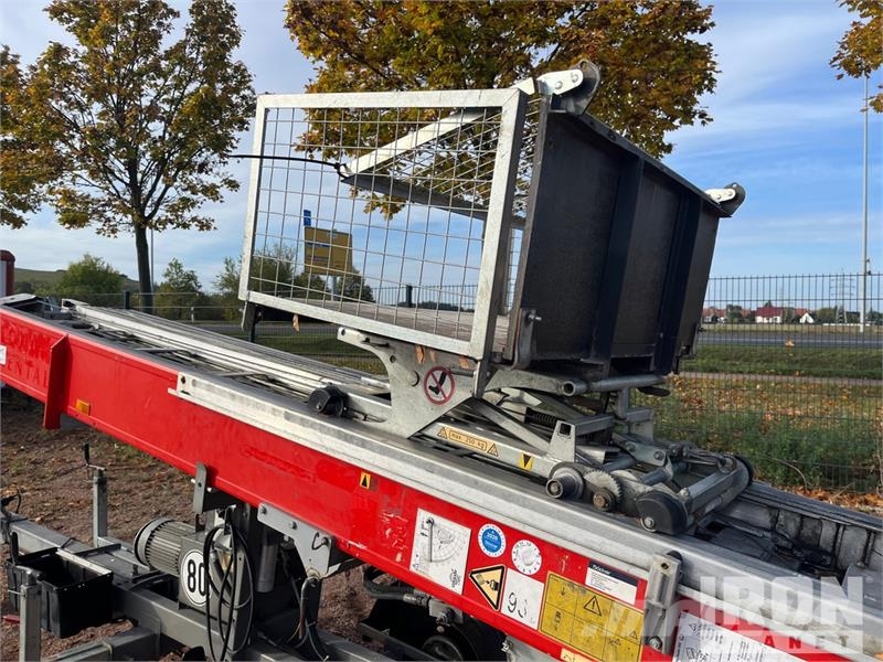  Boecker 21/0-6 S/A Electric Material Hoist Підйомно-транспортне обладнання і вантажні ліфти