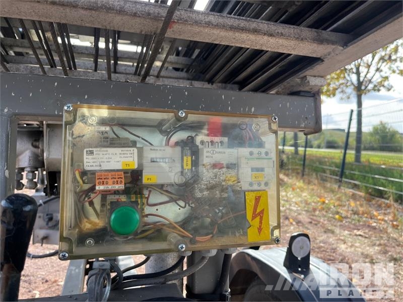 Boecker HD24/0-7 S/A Electric Material Hoist Vitle, dvigala in gradbeni dvižni sistemi