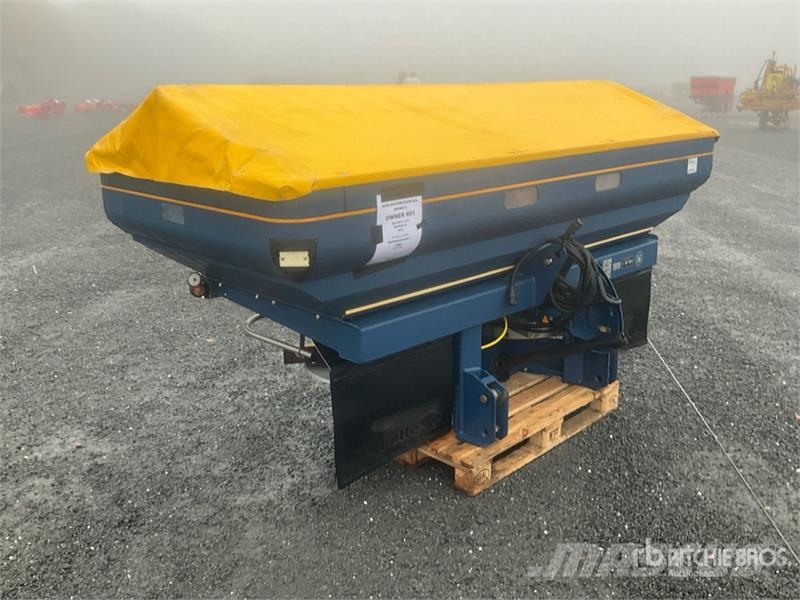 Bogballe M2 Plus Fertilizer Spreader معدات رش أسمدة
