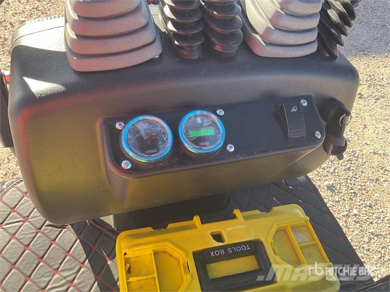  Bolt HT-10 Mini Excavator (Unused) Minibagger < 7t