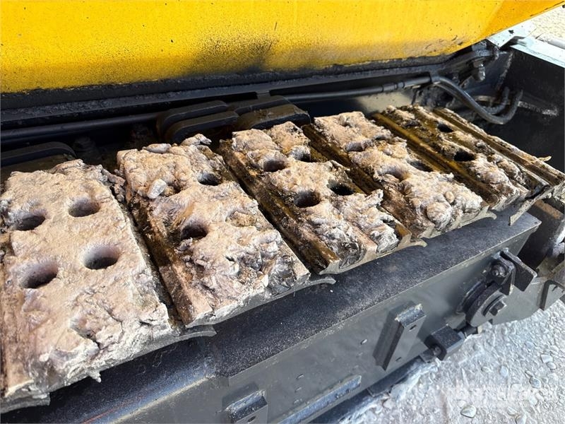 Bomag BF 600 C-2 S500 Track Asphalt Paver Asfaldilaoturid