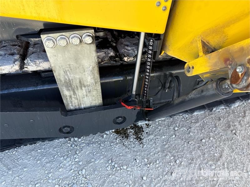 Bomag BF 600 C-2 S500 Track Asphalt Paver Asfaldilaoturid