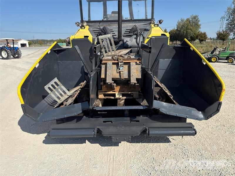 Bomag BF 600 C-2 S500 Track Asphalt Paver Asfaldilaoturid