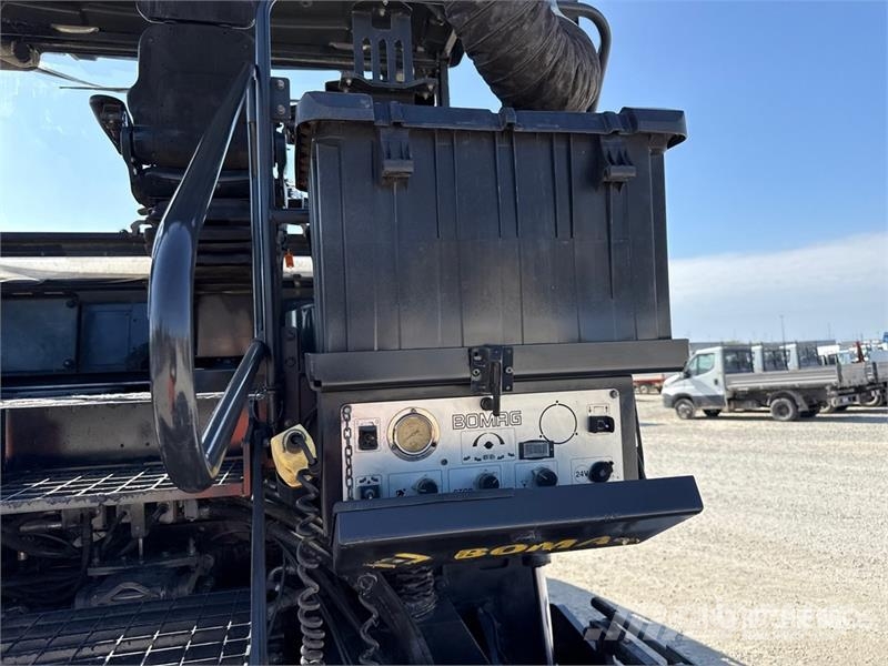 Bomag BF 600 C-2 S500 Track Asphalt Paver Asfaldilaoturid