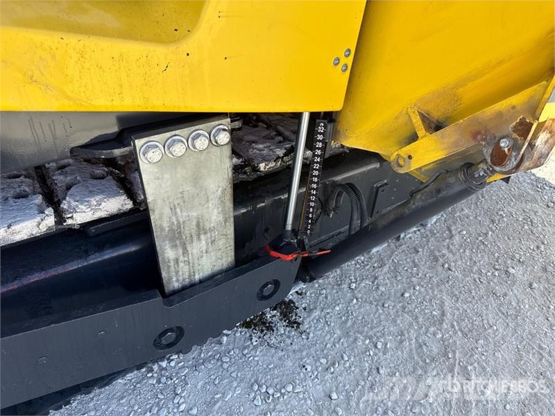 Bomag BF 600 C-2 S500 Track Asphalt Paver Asfaldilaoturid