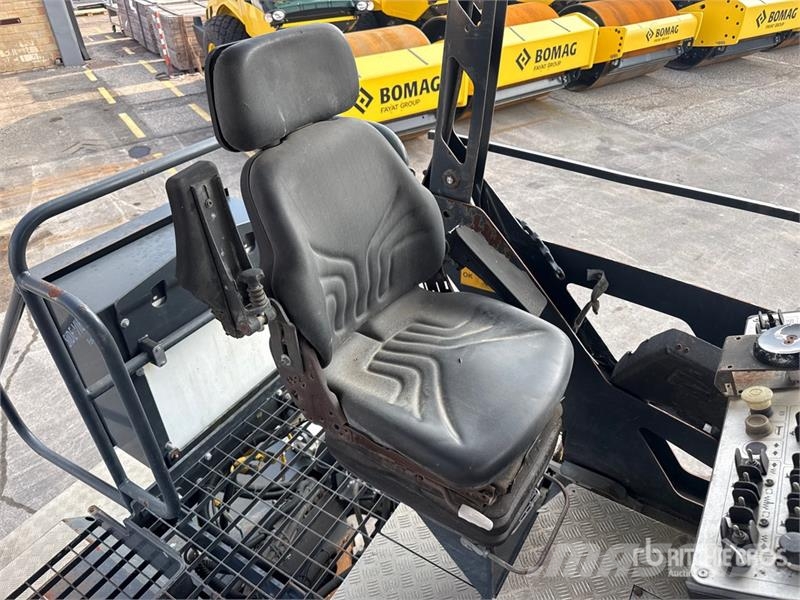 Bomag BF800C Track Asphalt Paver Επίστρωση ασφάλτου
