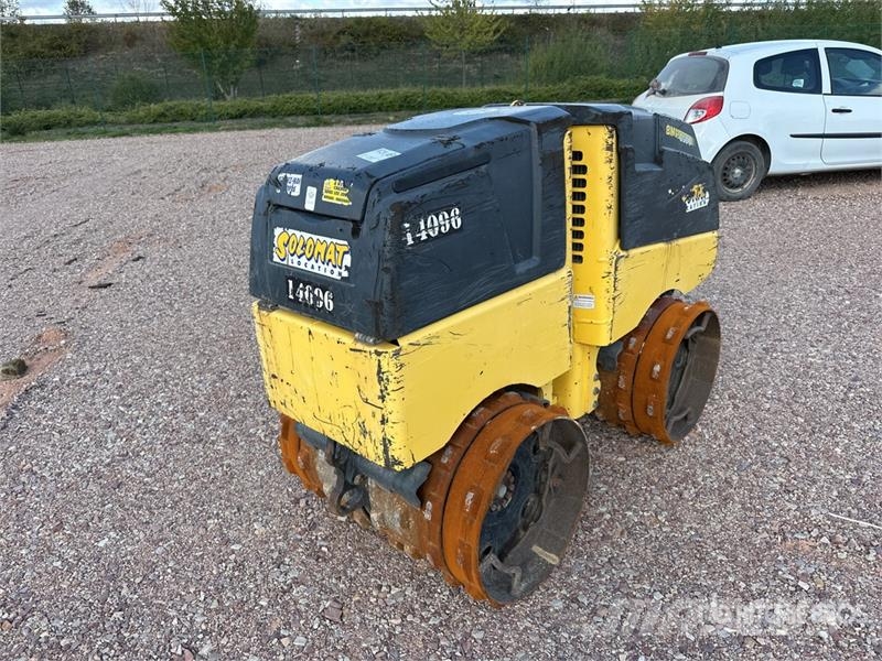 Bomag BMP 8500 Compacteur A Guidage Manuel Walk Behind R Muud rullid