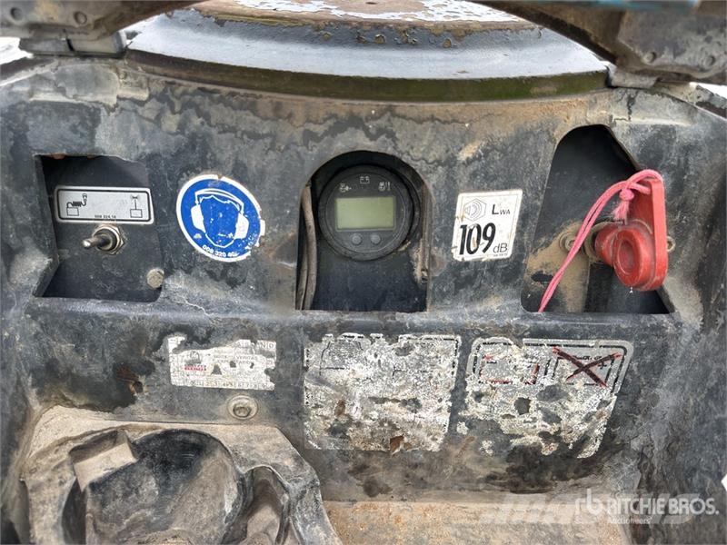 Bomag BMP 8500 Compacteur A Guidage Manuel Walk Behind R Diğer silindirler