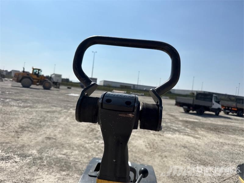 Bomag BPR 70/70D Vibratory Plate Compactor دكاكات أفقية