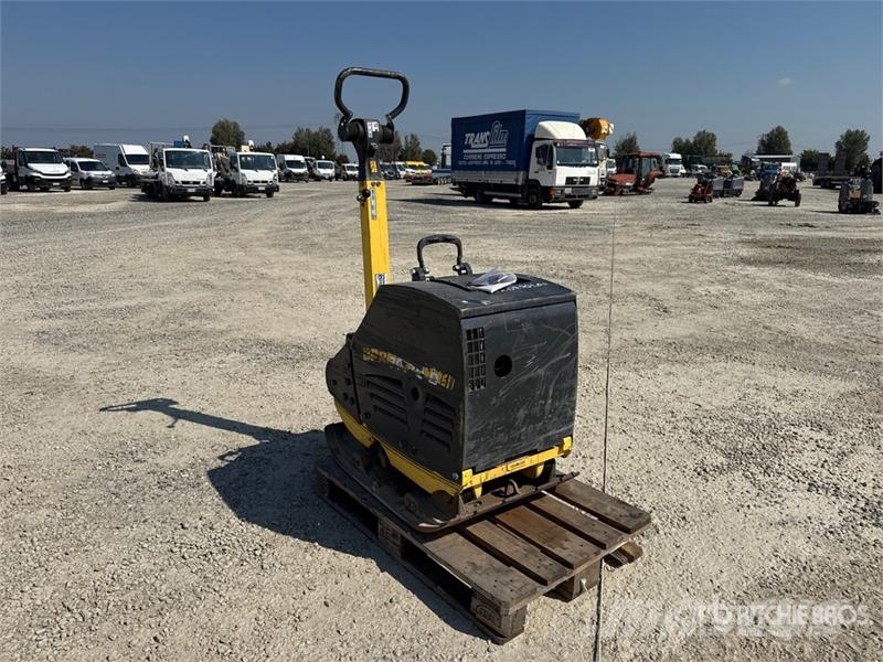 Bomag BPR 70/70D Vibratory Plate Compactor دكاكات أفقية
