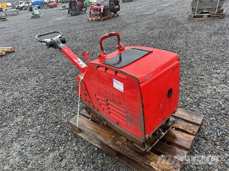 Bomag BPR55/65D Vibratory Plate Compactor دكاكات أفقية