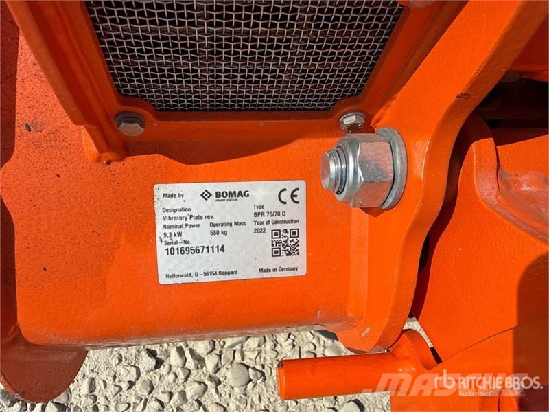 Bomag BPR70/70DE Vibratory Plate Compactor دكاكات أفقية