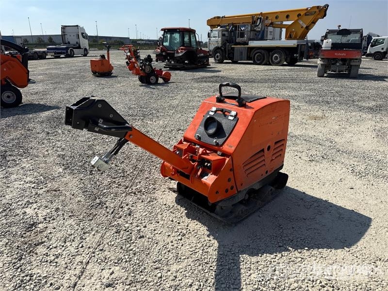 Bomag BPR70/70DE Vibratory Plate Compactor دكاكات أفقية