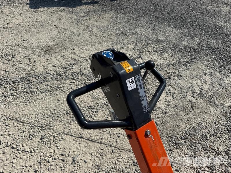 Bomag BPR70/70DE Vibratory Plate Compactor دكاكات أفقية