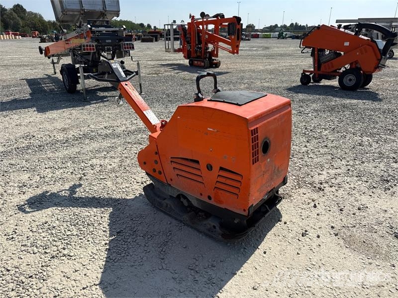 Bomag BPR70/70DE Vibratory Plate Compactor دكاكات أفقية