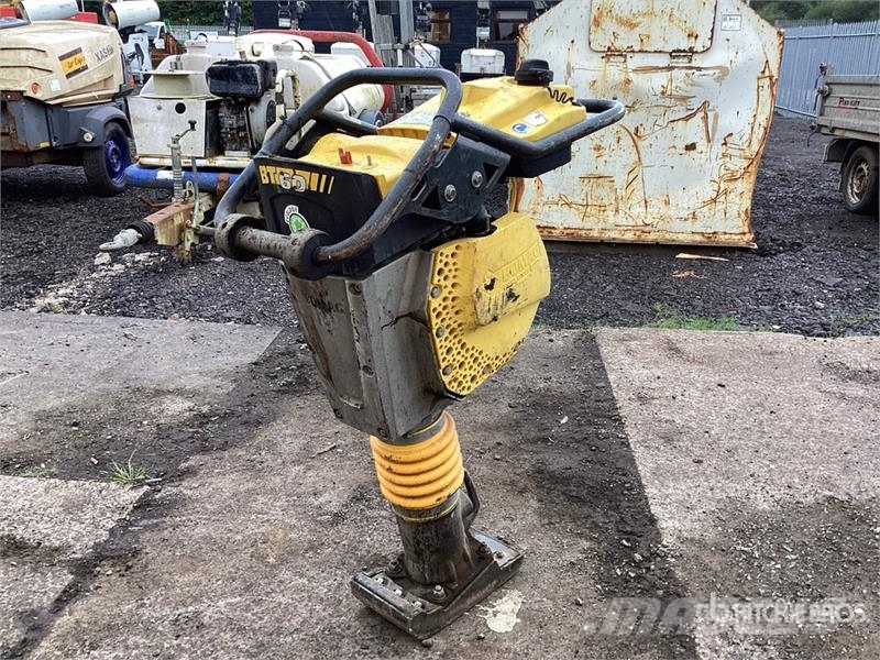 Bomag BT60 Pisones compactadores