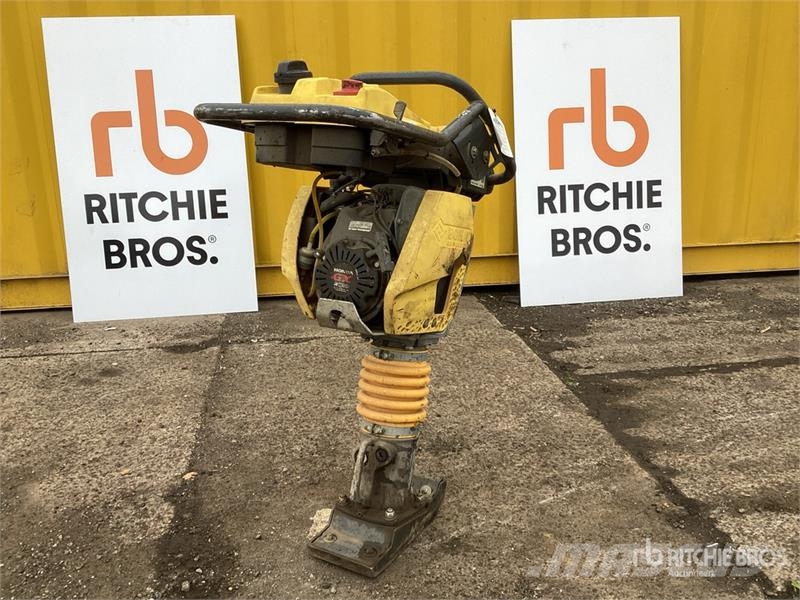 Bomag BT60 Pisones compactadores