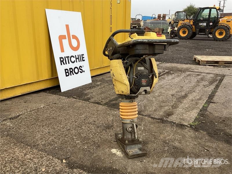 Bomag BT60 Pisones compactadores
