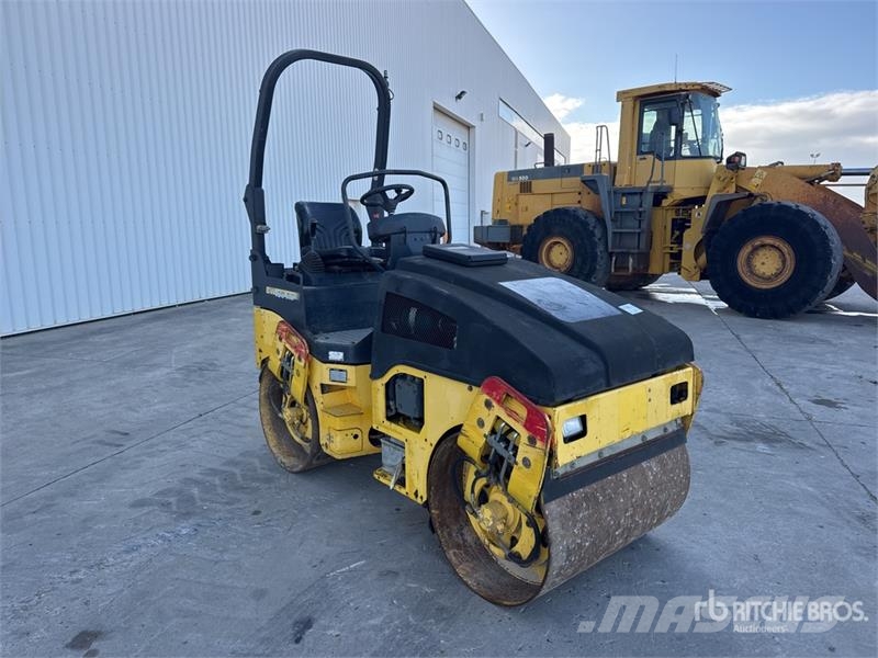 Bomag BW 100 AD-4 Compacteur Vibrant Tandem Double Drum Rouleaux tandem