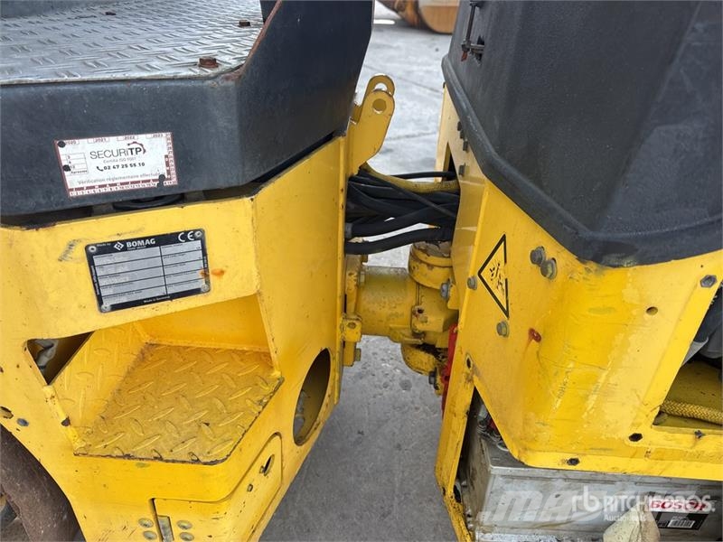 Bomag BW 100 AD-4 Compacteur Vibrant Tandem Double Drum Rouleaux tandem