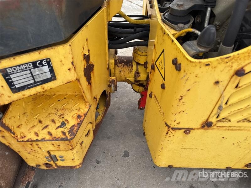Bomag BW 120 AD-4 Compacteur Vibrant Tandem Double Drum Rouleaux tandem