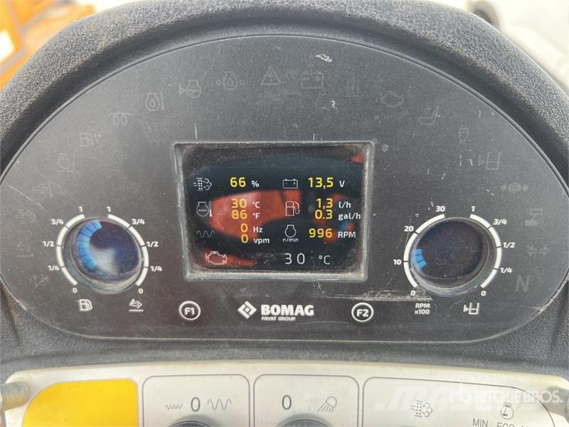 Bomag BW 145 D-5 Compacteur Vibrant Monocylindre Smooth Rouleaux monocylindre