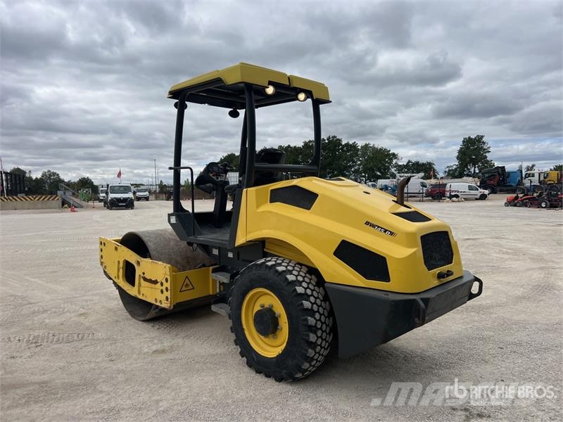 Bomag BW 145 D-5 Compacteur Vibrant Monocylindre Smooth Rouleaux monocylindre